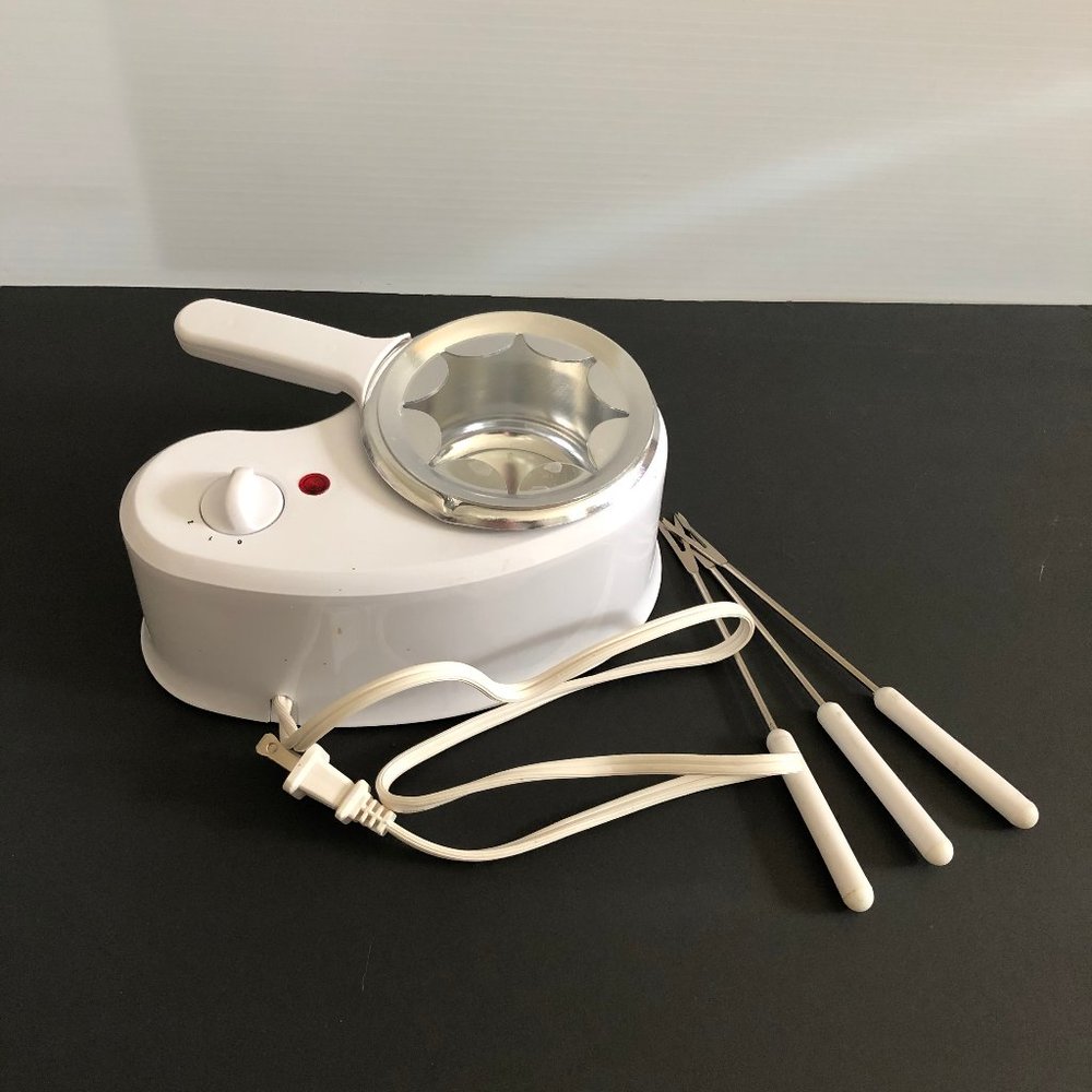 Electric fondue maker